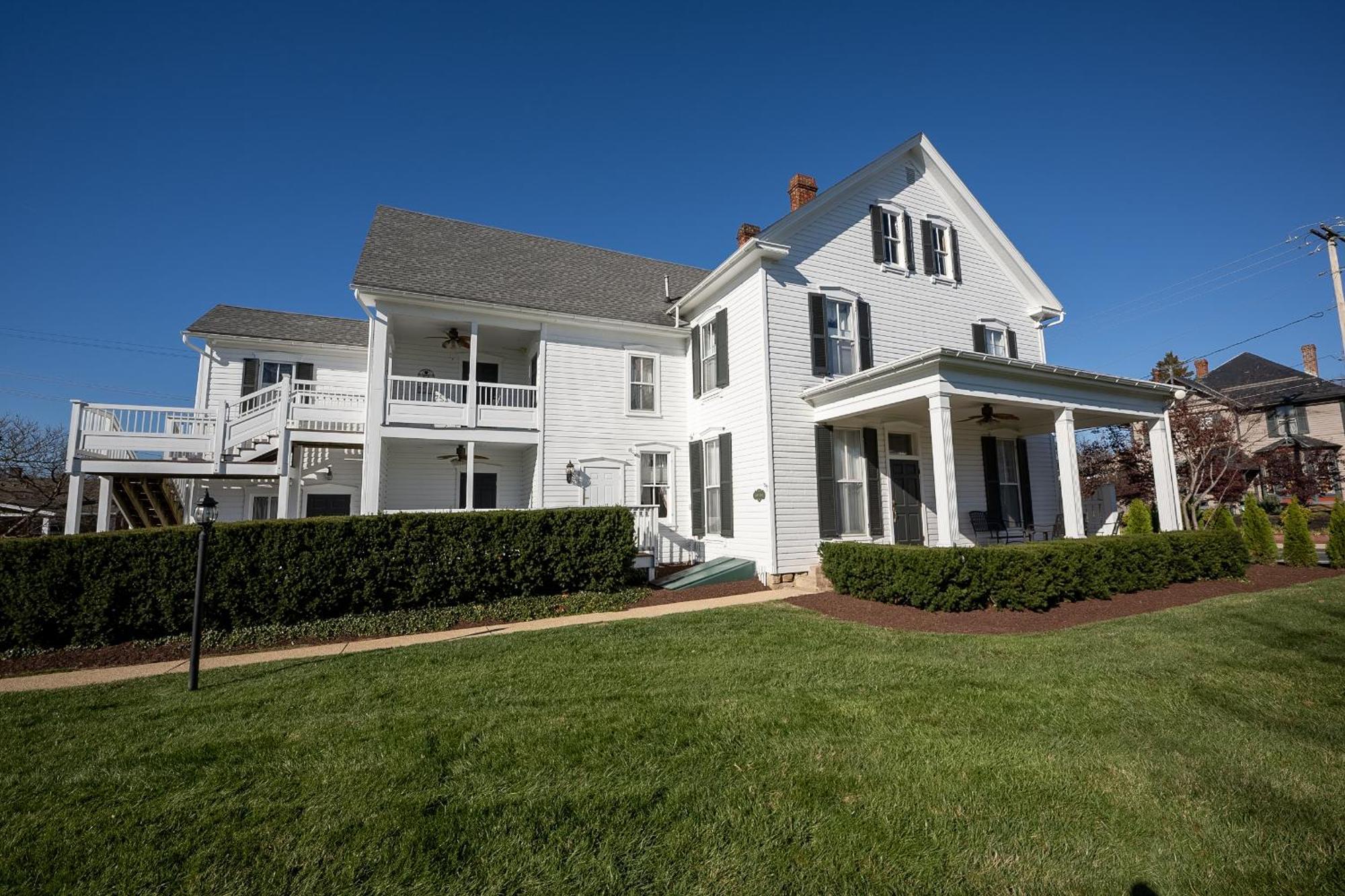 Antrim 1844 Hotel Taneytown Exterior photo